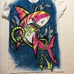 Airbrush designs on shirts